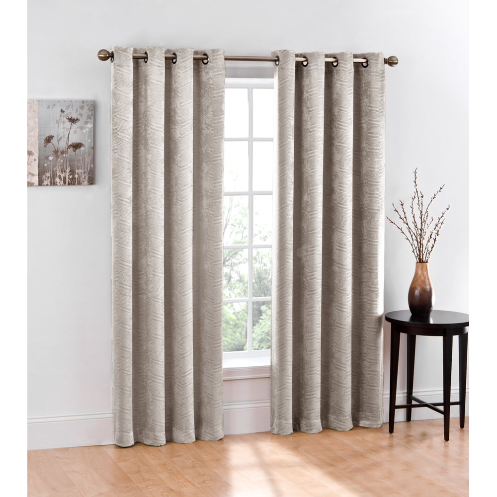 2 Pack: Regal Home Chevron Energy Saving Thermal Blackout Curtains