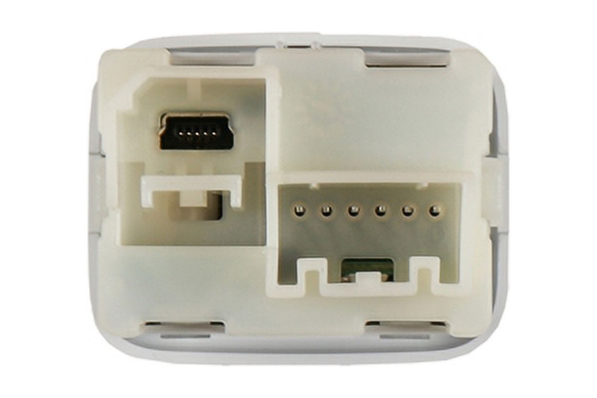Multimedia Receptacle