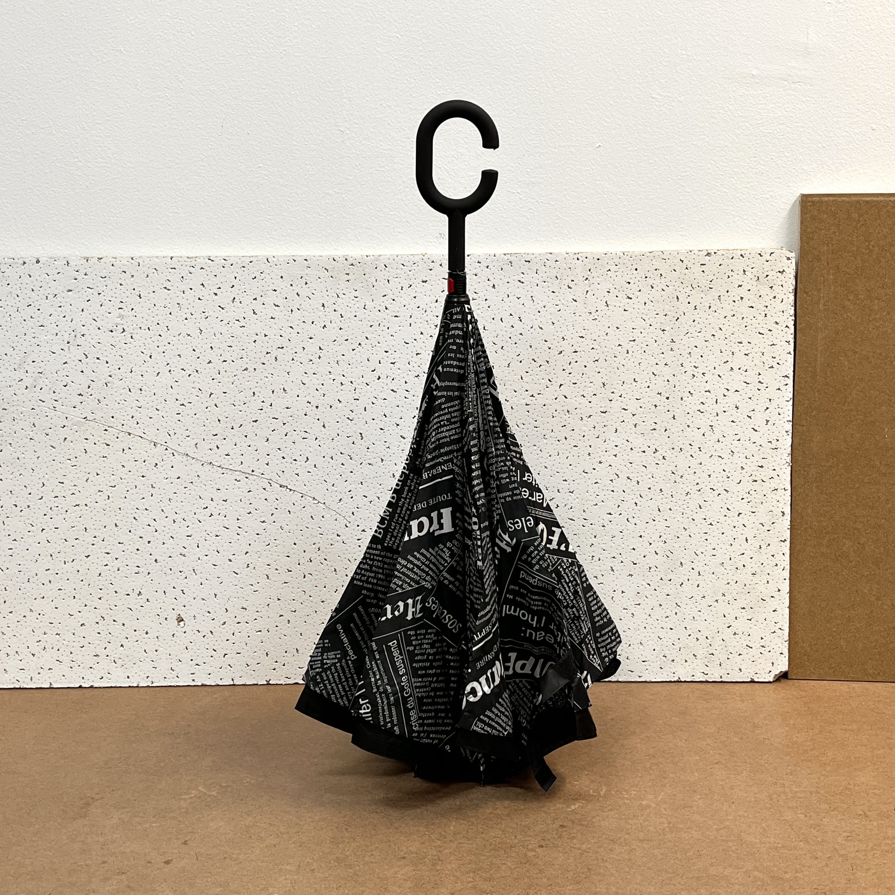 Extra Large Inverted Reverse Umbrella, Windproof & Waterproof C-Shaped Handle- Newspaper