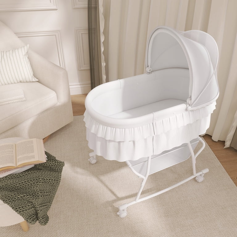 Dream On Me Lacy Portable 2-in-1 Bassinet & Cradle photo 6
