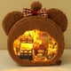 thumbnail image 1 of Casa De Muñecas Con Estuche De Osos Lámpara de oso con muebles con batería de botón Juguetes ensamblados para niñas Regalos de Navidad, 1 of 8