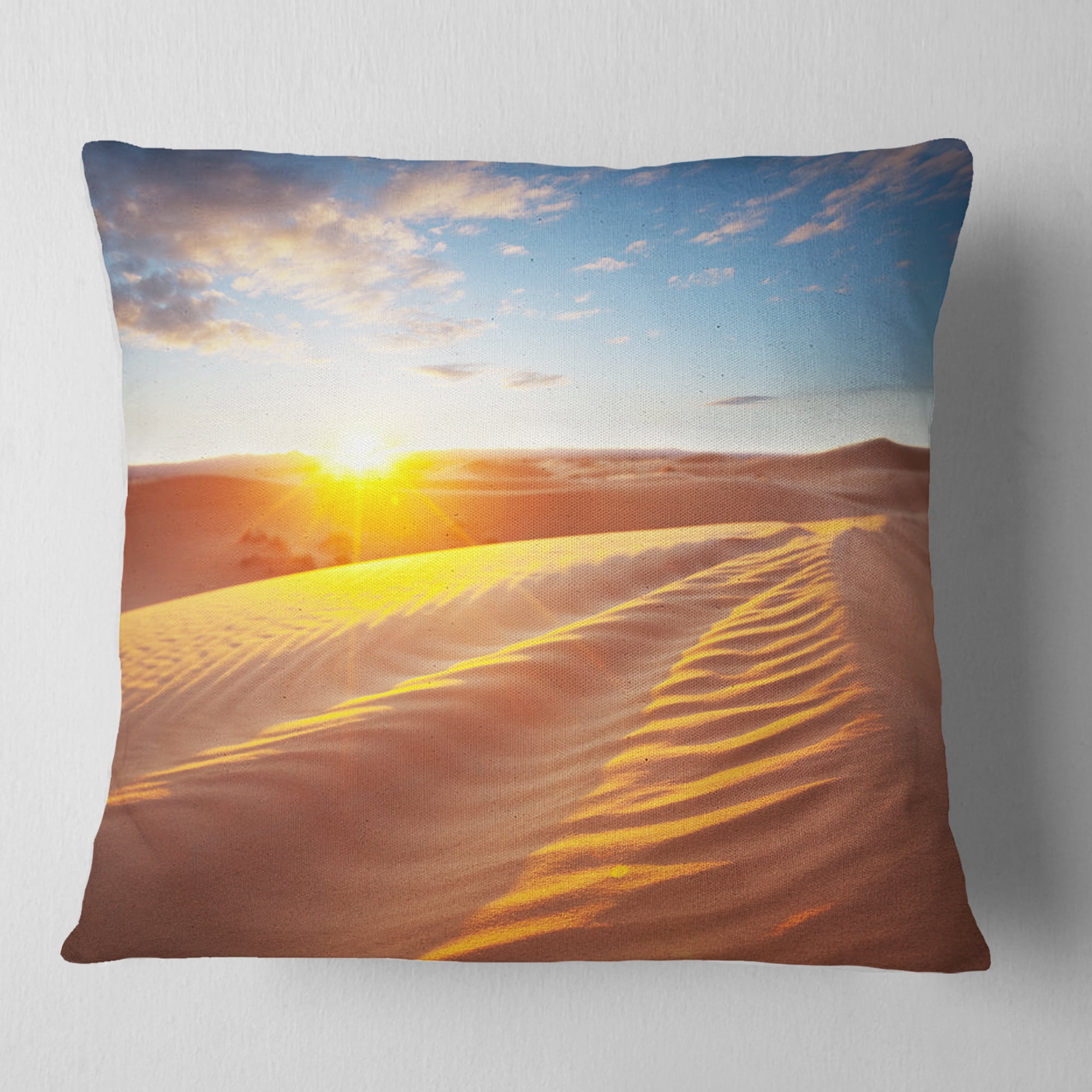 Designart 18" x 18" Orange Polyester Throw Pillow