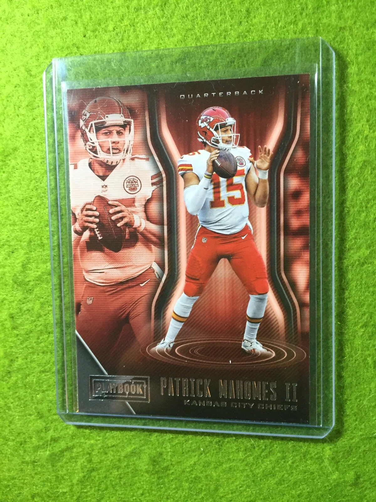 PATRICK MAHOMES CARD JERSEY #15 KANSAS CITY CHIEFS 2018 Panini Playbook Football