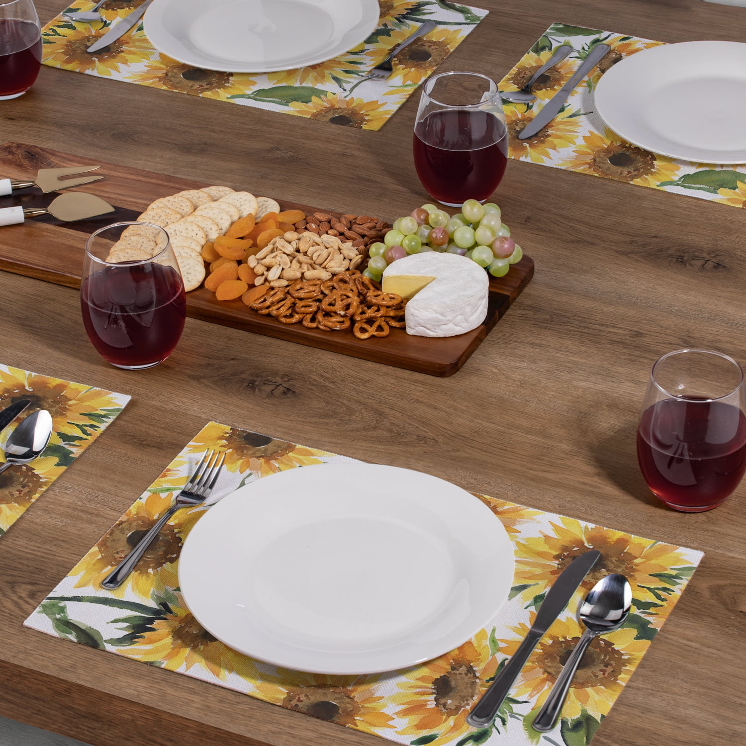 Highland Home Sunflowers 4-Pack Cotton Blend Washable Placemats