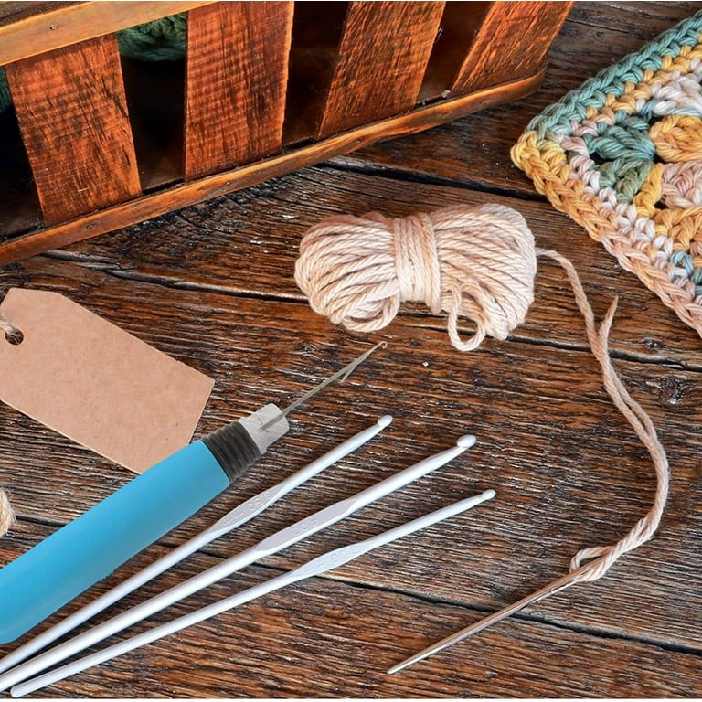 LED Crochet Hooks Light up Crochet Needles Knitting Hook Yarn Craft Tool  with Soft Handle for Knitting Crafts Blue 