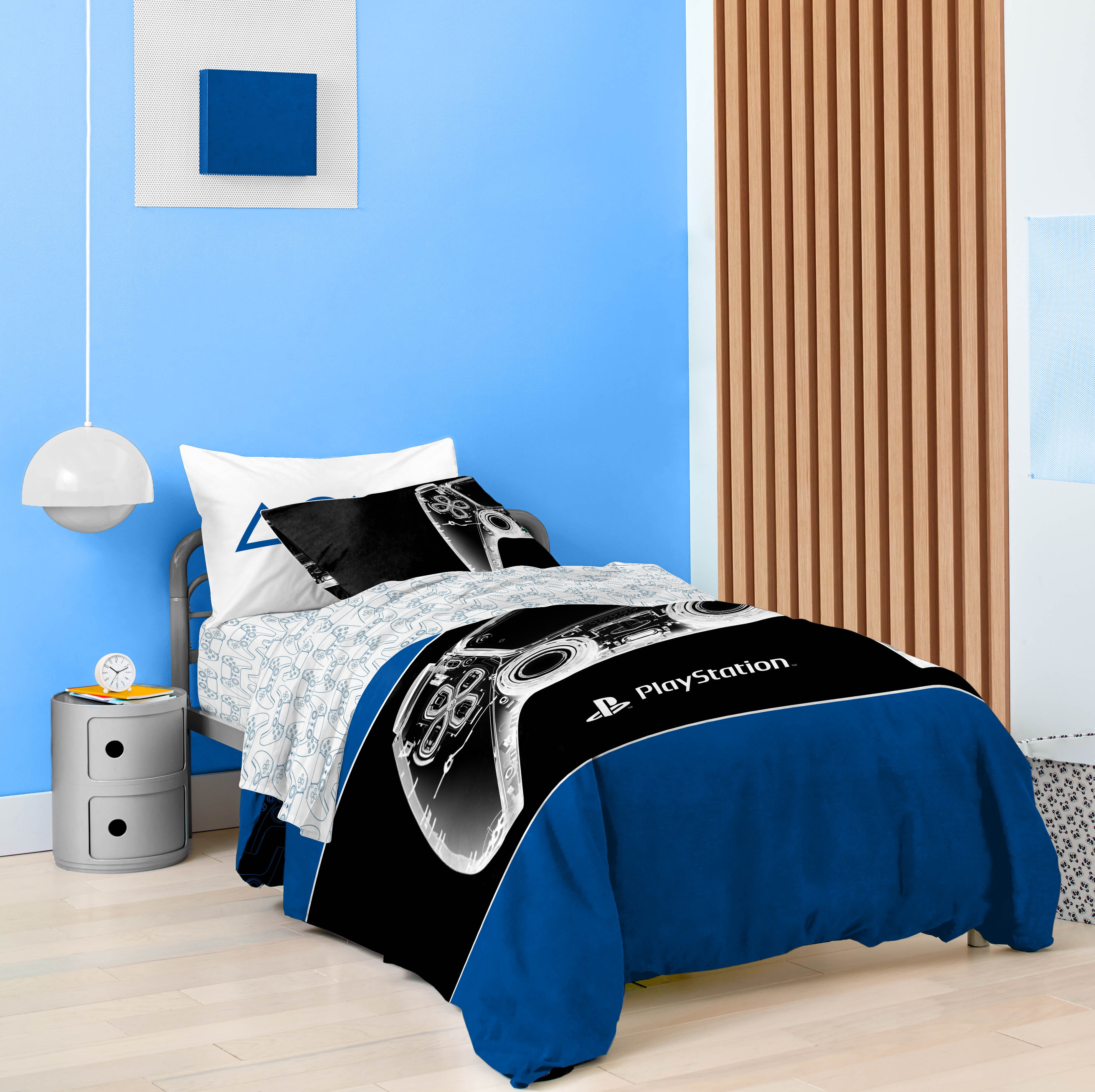 Sony PlayStation Blue & Black 5 Piece Twin Bed Set w/ Sham , 100% Microfiber