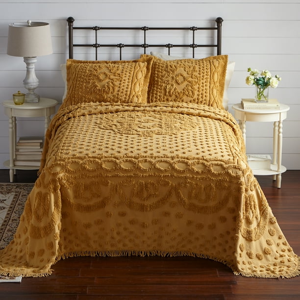 Brylanehome Chenille Bedspread Queen, Gold