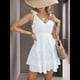 thumbnail image 5 of Vestido de Mujer con Volantes en los Hombros y Lazo, Escote en V Profundo, Cuello Halter, Cintura Alta, Falda Corta en , Vestido Babydoll de Verano. XXL, 5 of 10