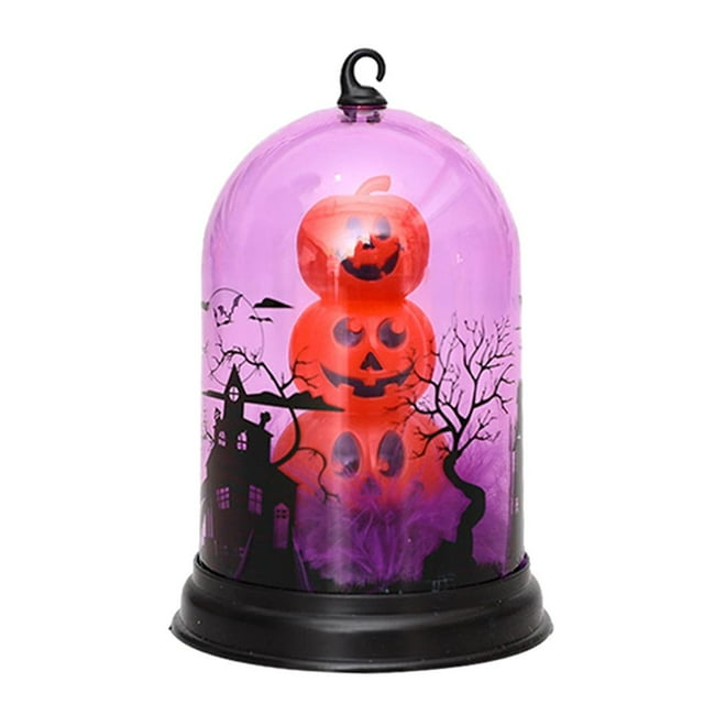 pantalla de halloween regalo vintage electrónica cubierta para el festival de calabaza púrpura colcomx pantalla de lámpara, cúpula transparente de plástico con tres calabazas naranja apiladas iluminadas, base negra circular y gancho superior, siluetas negras de casa encantada y árboles en el exterior, tamaño 9×14 cm, luces intermitentes alimentadas por baterías AAA, ideal para mesa, pared o colgar en decoración festiva.