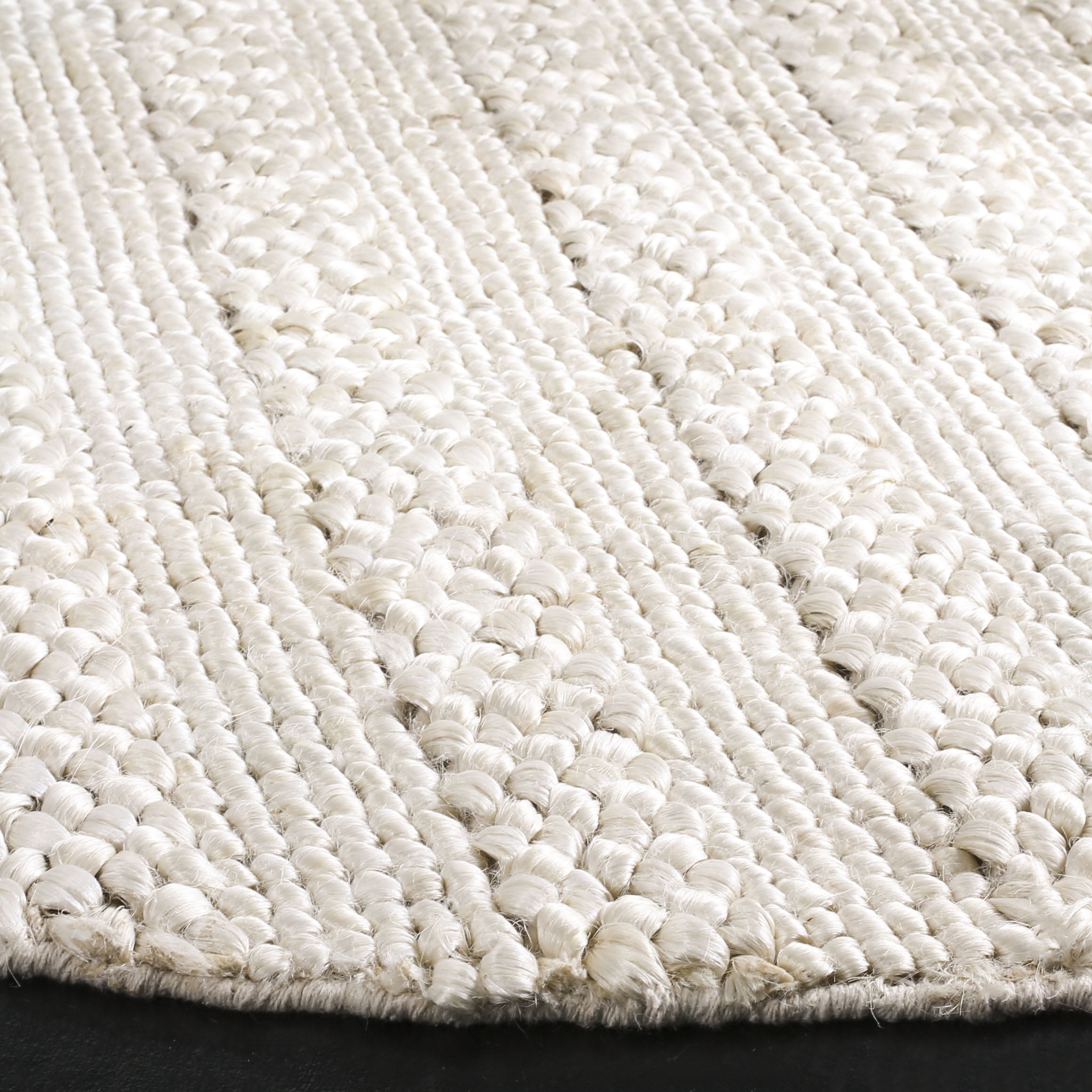 SAFAVIEH Natural Fiber Henrika Geometric Area Rug, Bleach, 5' x 5' Round