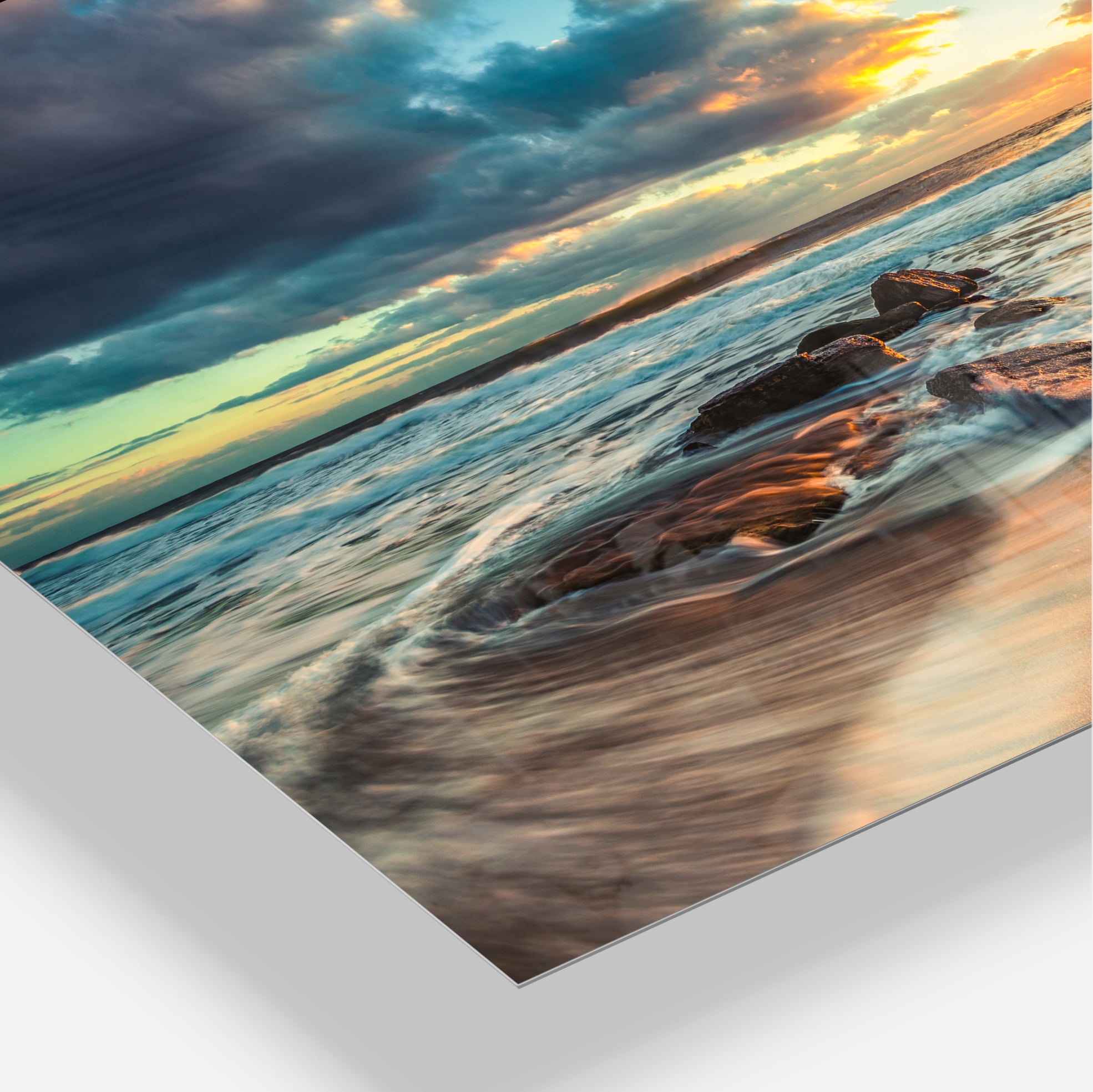 Designart 'Beautiful Cloudscape over the Sea ' Modern Beach Metal Wall Art