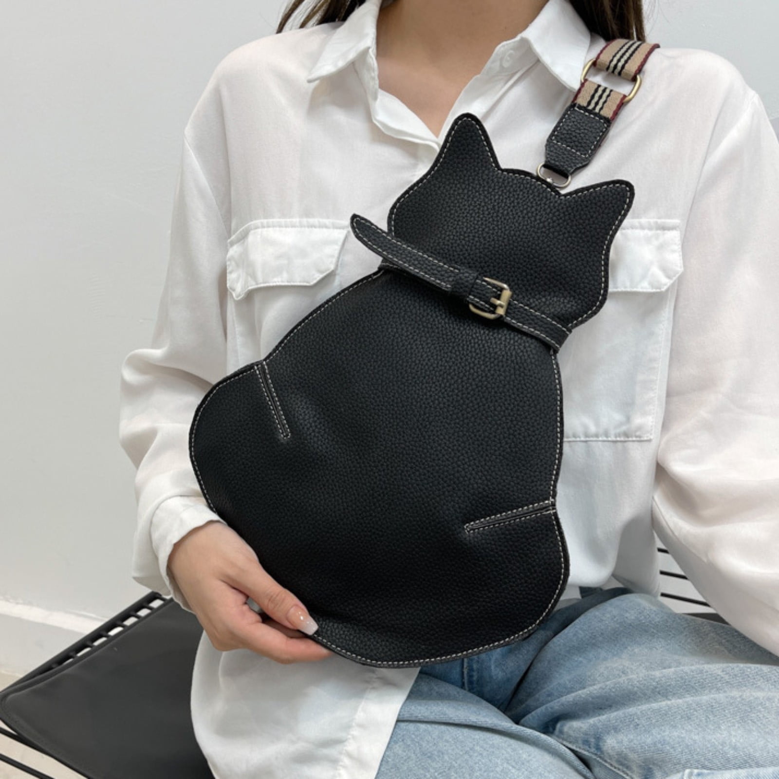Mepaouo Cute Cat Crossbody Bags for Women Cell Phone Shoulder Handbag Chest Bag with Wide Strap(Black)