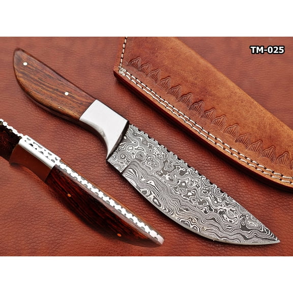9.5" full tang Rain drop pattern skinning knife, 5" straight back Damascus steel blade, Natural Walnut wood scale with steel bolster, includes Cow hide Leather sheath (Walnut wood)