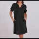 thumbnail image 4 of Vestido Corto Tipo Túnica Plisada de Corta Abullonada con Cuello en V para Mujer, 2025 Negro M, 4 of 6