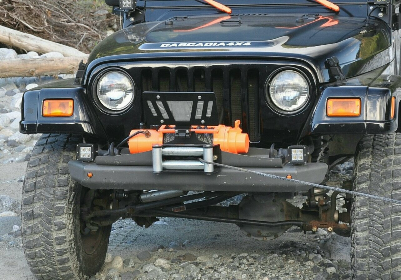 Cascadia 4x4 Flipster V2 Winch License Plate Mounting system Hawse/Roller fairlead