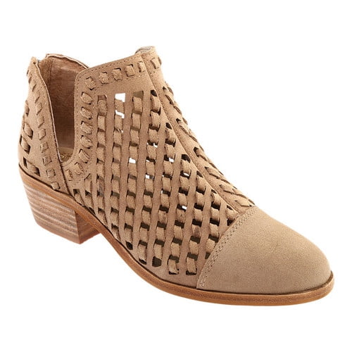 vince camuto phortiena bootie