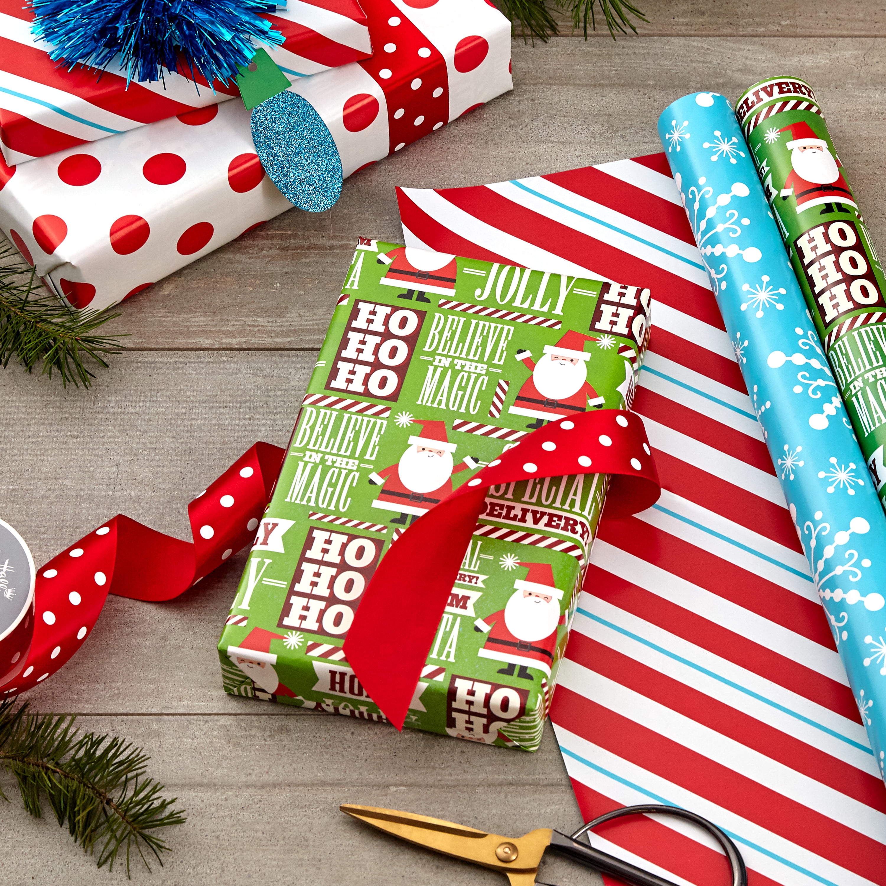 Hallmark Bulk Christmas Wrapping Paper with Cut Lines on Reverse (2 Jumbo  Rolls: 160 sq. ft. ttl) Classic Santa Claus, Red and Gold Stripes,  Dual-Pack