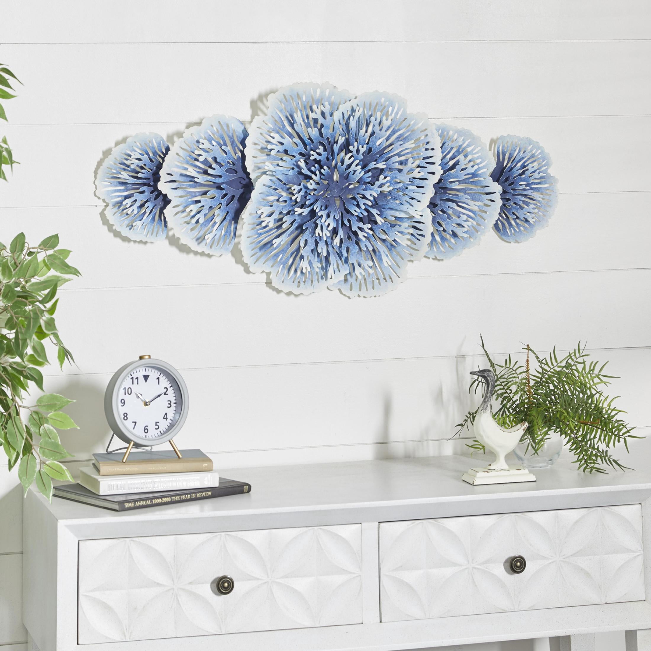 DecMode Blue Metal 3D Floral Wall Decor