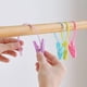 thumbnail image 3 of Toystoory Pinzas para ropa de plástico Multicolor, 12 Uds., pinzas para toallas multifuncionales a prueba de viento, Color aleatorio Almacenamiento y organización del hogar Toystoory HA1646-00, 3 of 6