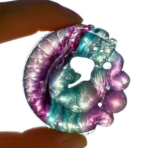 1pc Natural Fluorite Flying Dragon/Fox Crystal Pendant Hand Carved Home Decoration Crystal Gifts Reiki Healing