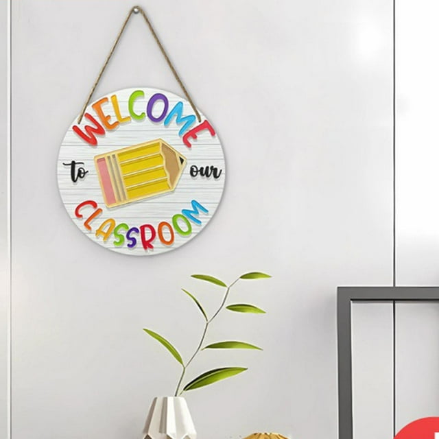 Classroom Welcome Sign, Back To School Door Sign, Welcome To Our Classroom Door Hanger Wreath For First Day Of School Classroom Bulletin Board Window Wall Decor, 1Pcs