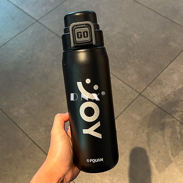 Taza termo simple, taza deportiva con pajita para estudiantes, hombres y mujeres, bebida doble portátil que acompaña a la taza de acero inoxidable al salir