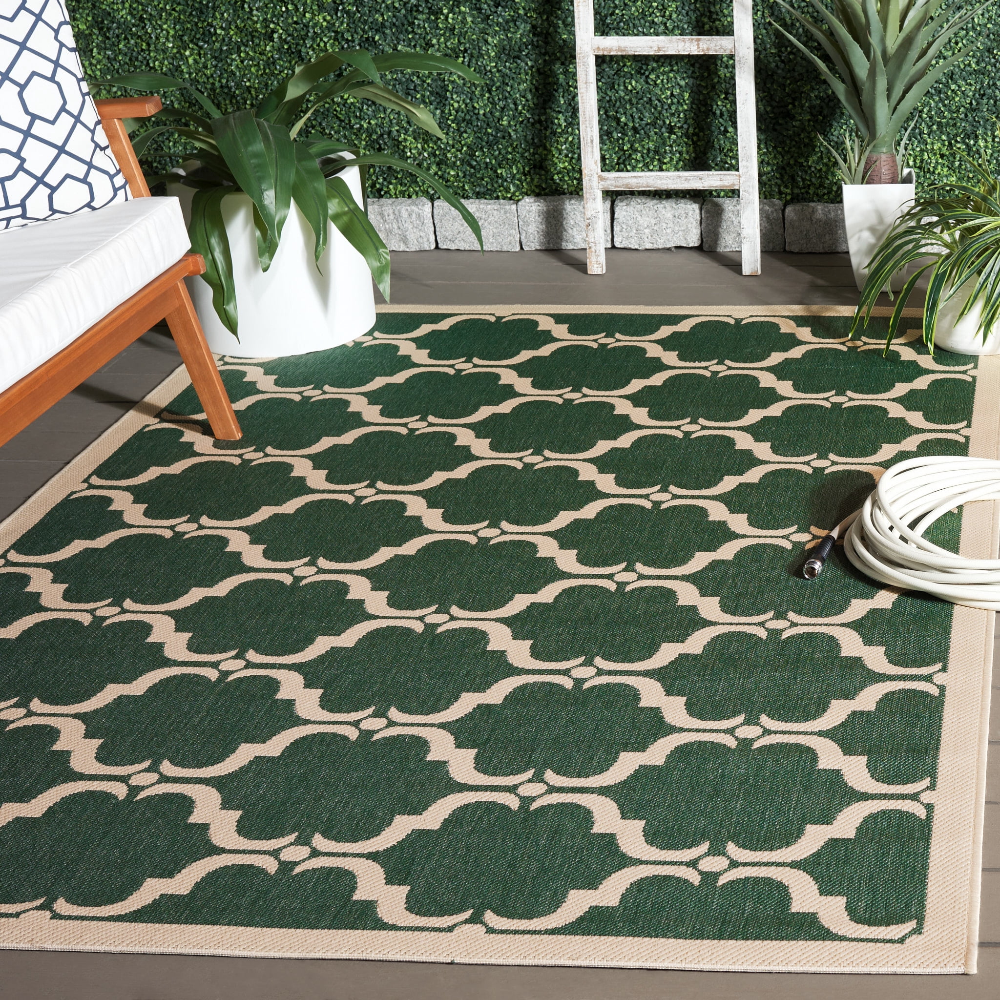 Safavieh Courtyard Estelle Geometric Indoor/Outdoor Area Rug, Dark Green/Beige, 8' x 10'