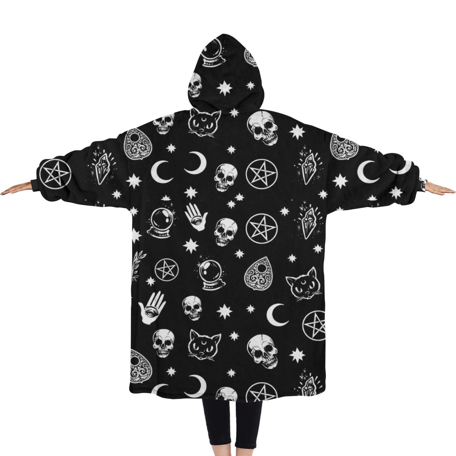 Oversized Wearable Blanket Hoodie,Black Gothic Skull Star Pattern Sherpa Blanket Hoodie with Super Pockets,Super Warm Fuzzy Pullover for Women & Men