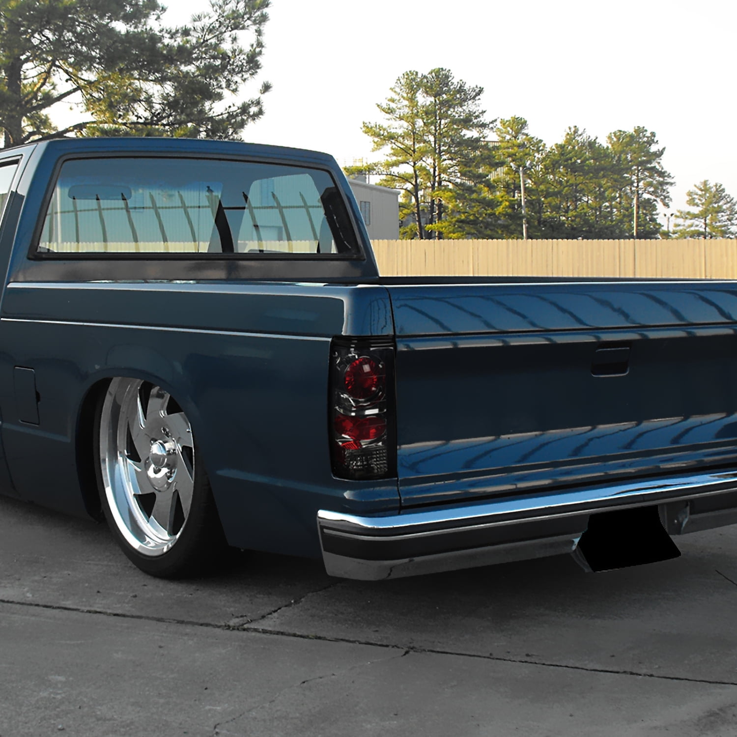 Spec-D Tuning Tail Lights Smoke Lens Compatible with 1982-1993 Chevy S10, 1983-1994 Chevy S10 Blazer, 1983-1990 GMC S15, 1991-1993 GMC Sonoma, Left + Right Pair Assembly