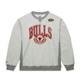 thumbnail image 2 of Men's Mitchell & Ness Heather Gray Chicago Bulls  Vintage Logo Pullover Sweatshirt, 2 of 6