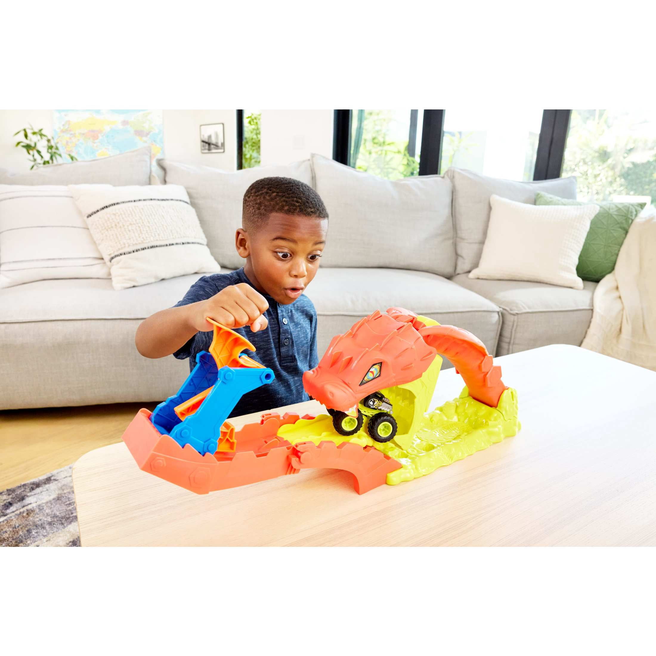 Hot Wheels Monster Trucks Snake Slam Takedown Playset with 1:64 Scale Bone Shaker Toy Vehicle