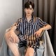 thumbnail image 2 of Pijama de seda con botones de solapa para hombre, pantalones cortos, conjunto de ropa de dormir de satén, de gran tamaño, Verano, 2 of 4