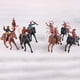 thumbnail image 4 of Paquete de 8 Figuras de vaquero occidental Hugo con caballos, 4 of 10