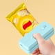 thumbnail image 5 of Portador de Bolsa de Plástico Prensa de Mano Mini Máquina de Sellado, Pequeña Máquina de Sellado de Aperitivos Domésticos, Máquina de Sellado de Alimentos de Bolsa de Plástico Mini Sellador de Bolsa, 5 of 6