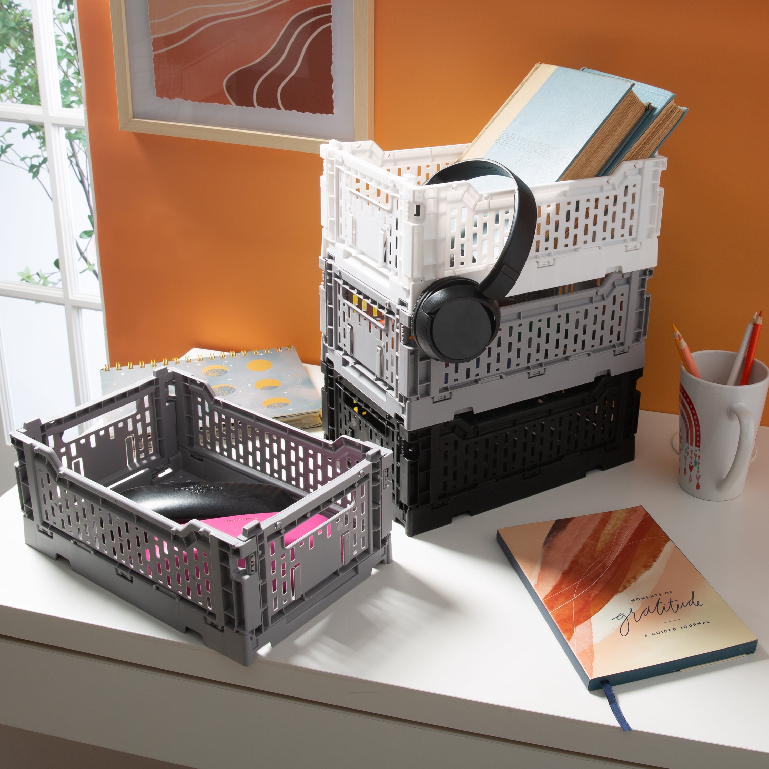 Simplify 15LT Collapsible Plastic Storage Crate in Grey