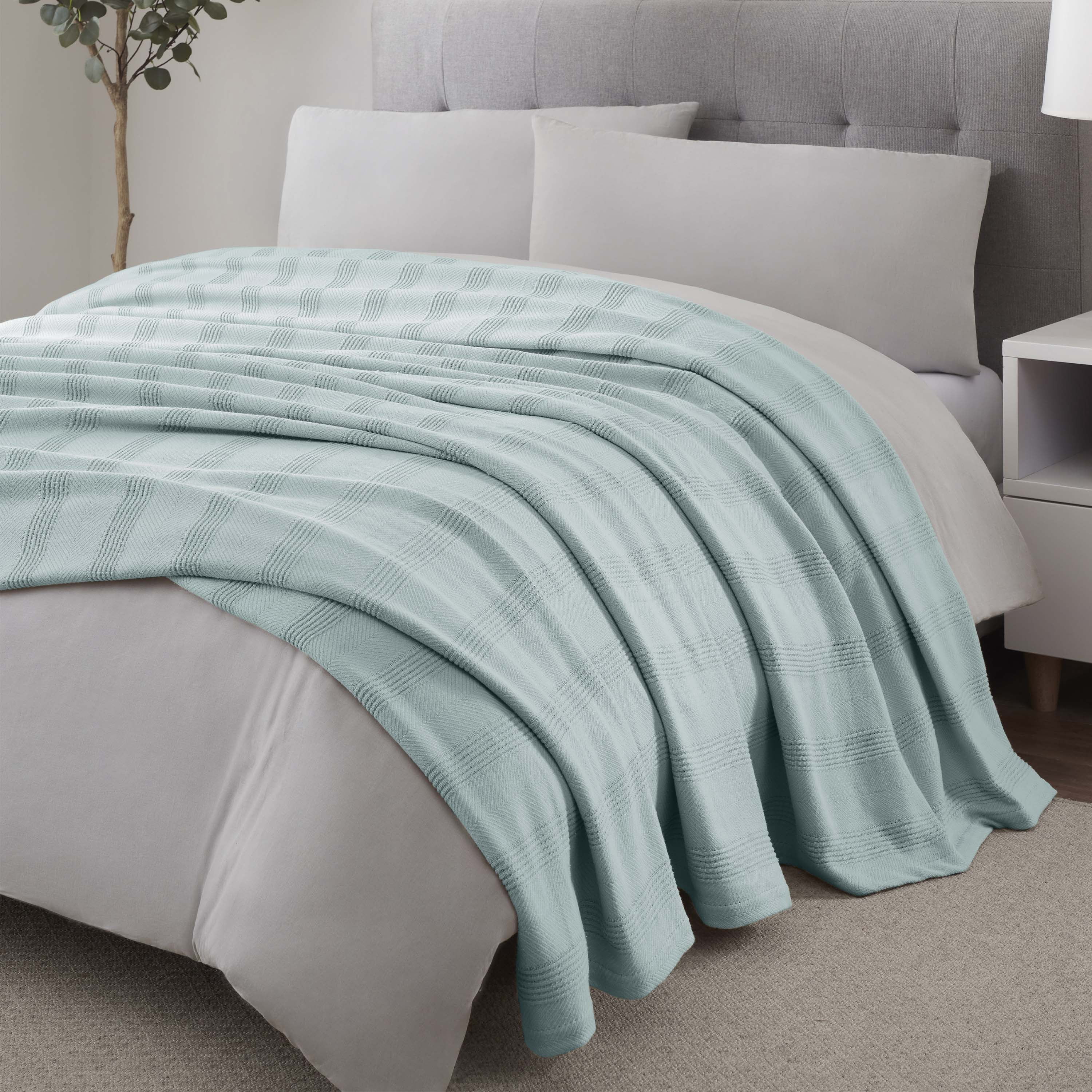 Lightweight Breathable 100% Cotton Knit Blanket – All-Season Bed Blanket – King Size – Light Blue