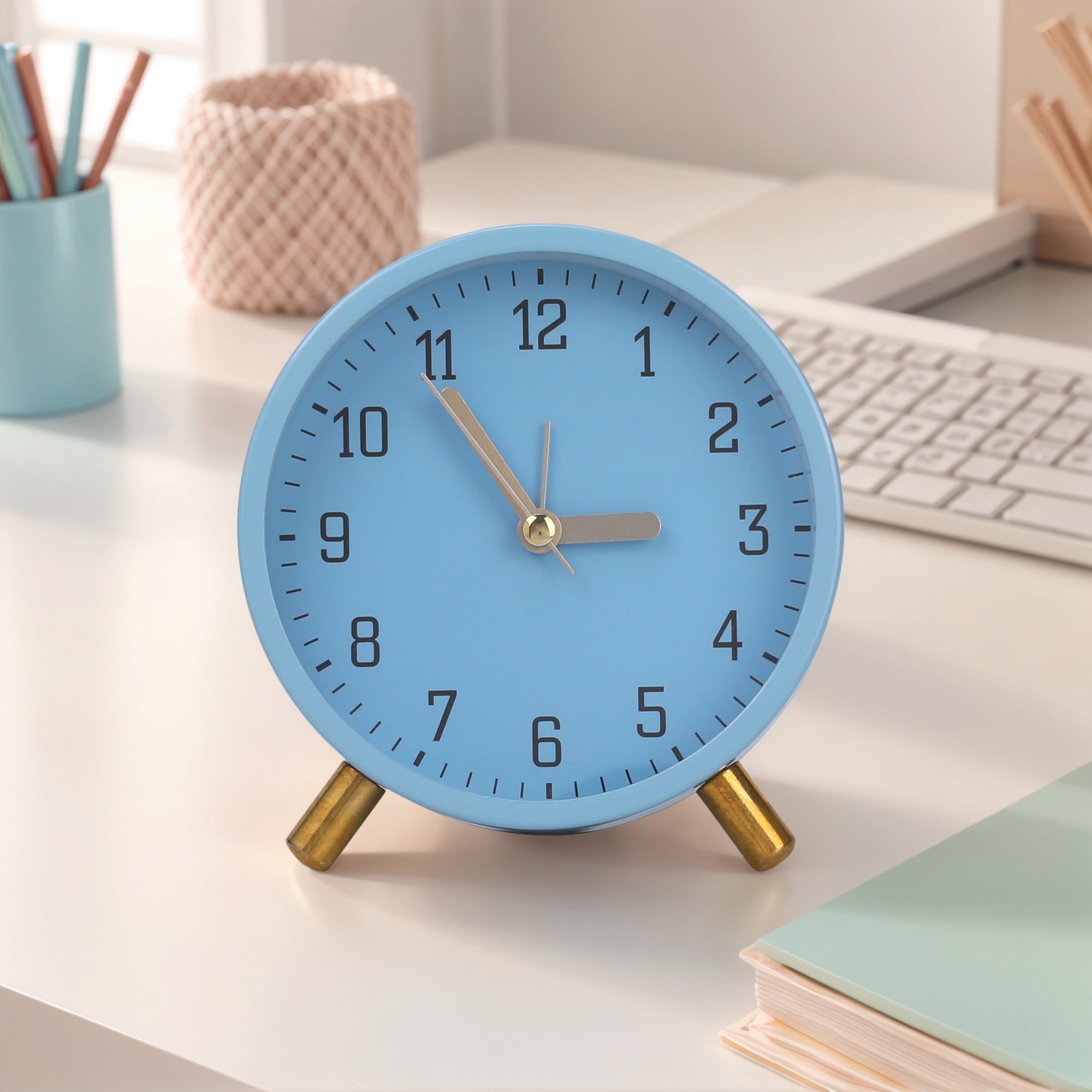 Unique Bargains 1pc Metal Frame Non-Tick Mechanical Alarm Clock 4.3" x 2.2" x 4.5" Blue