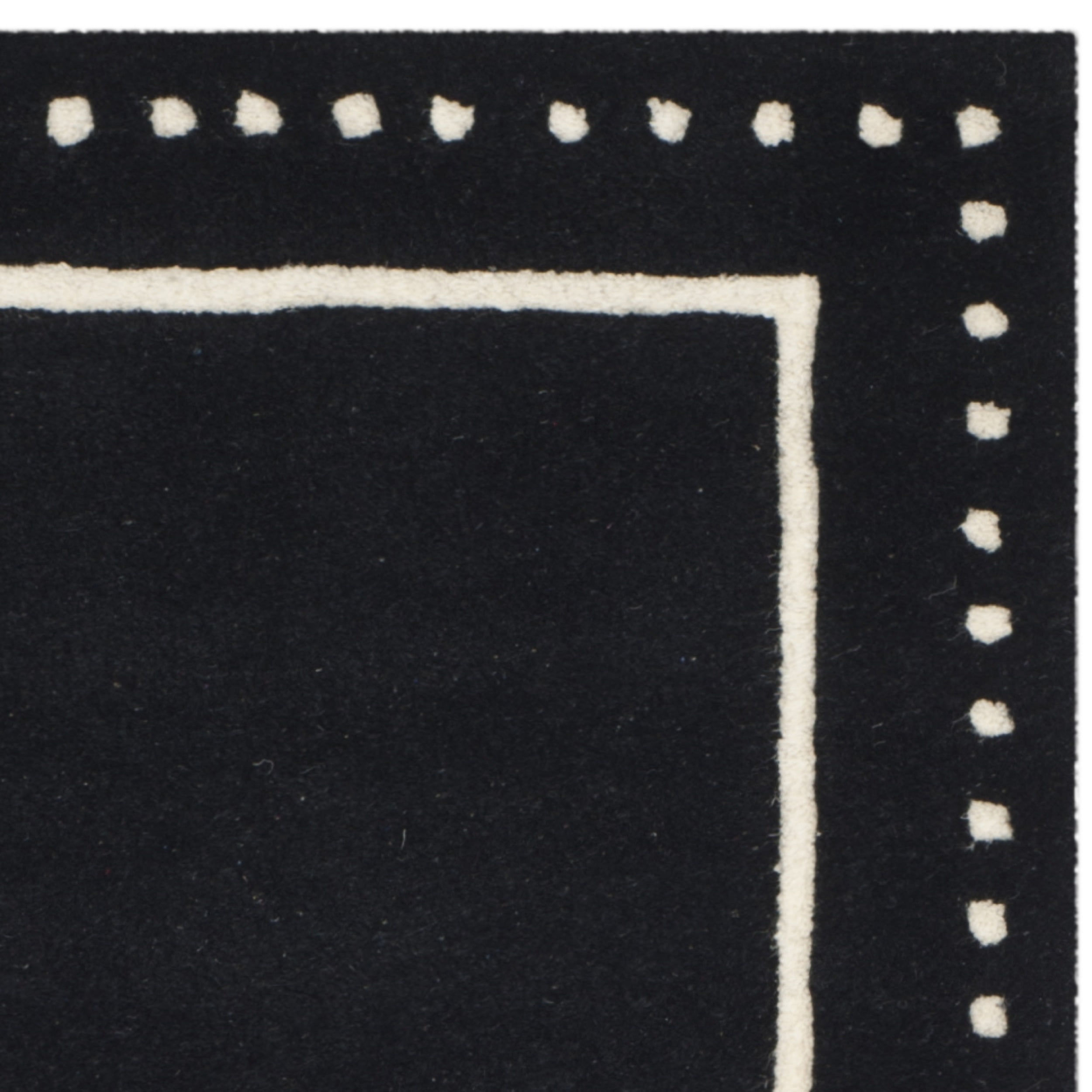 SAFAVIEH Bella Danita Bordered Wool Runner Rug, Black/Ivory, 2'3" x 7'