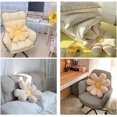thumbnail image 4 of Cojín decorativo con forma de flor de Sioloc, bonito adorno para habitación y cojín de felpa para el suelo para sofá o sillón de dormitorio (beige), 4 of 6