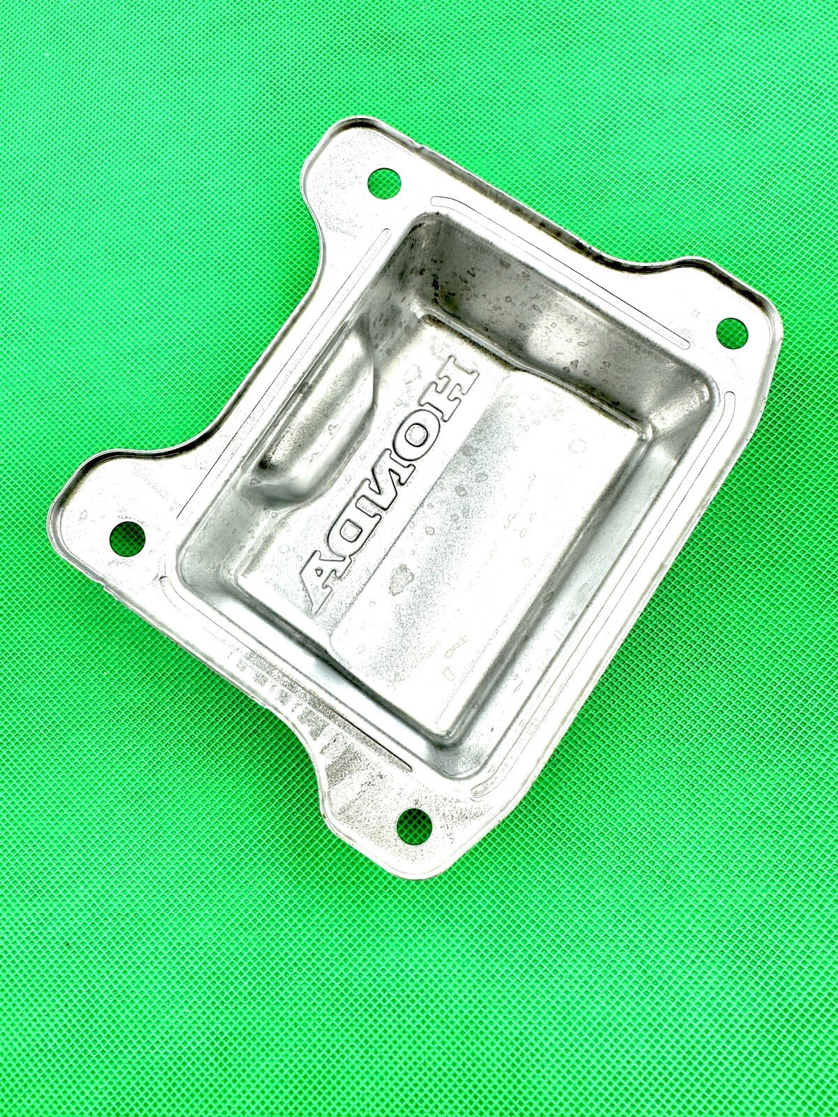 Genuine HONDA Valve Cover GCV170 GCV200 HRN216 HRX217K6 12311-Z9L-000