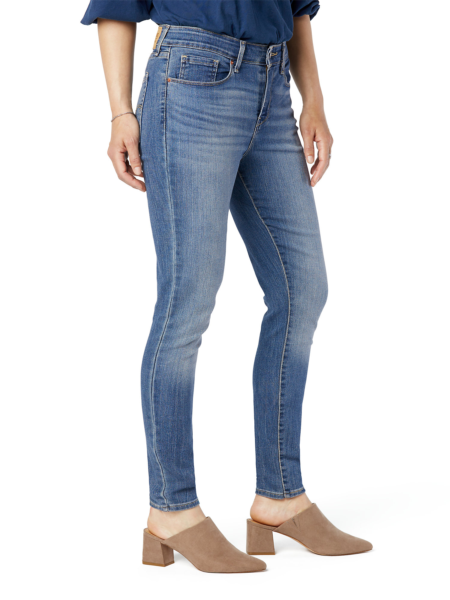 Signature by Levi Strauss & Co. Women's and Women's Plus Mid Rise Skinny Jeans - image 2 of 5