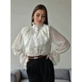 thumbnail image 4 of Camisa Elegante con Volantes para Mujer, Larga, Escote Abotonado, Estilo Victoriano XL, 4 of 10