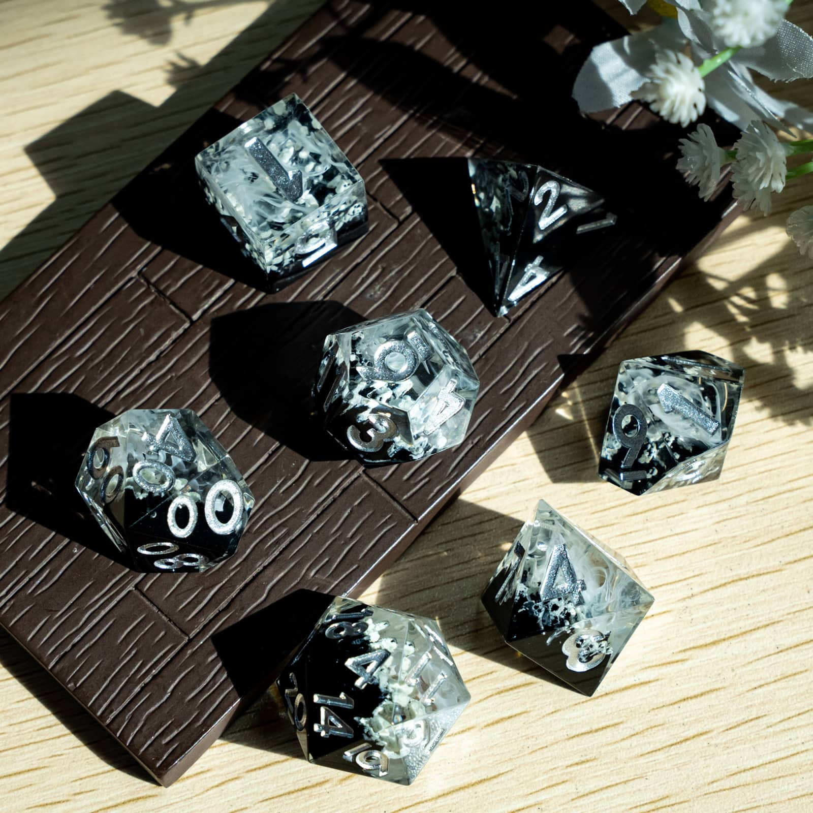 Cusdie Sharp Edges Dice DND, 7 PCs D&D Dice, Handcrafted Polyhedral Dice Set, for Role Playing Game MTG Pathfinder ( Four Seasons- Winter )