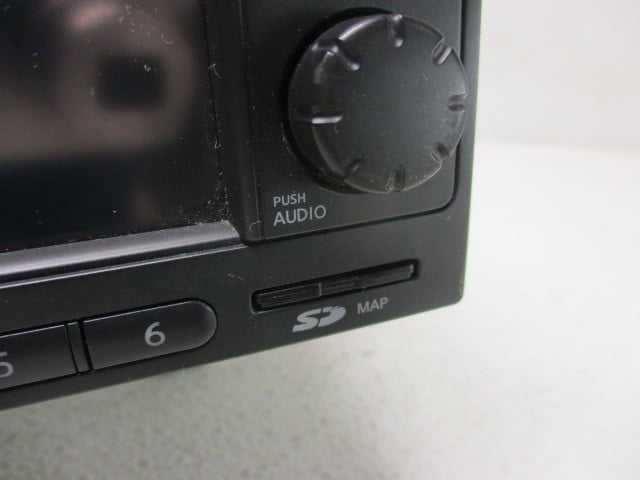 Pre-Owned 2013-2015 Nissan Rogue GPS Navigation AM FM CD Radio Receiver OEM LKQ - Verify Specific Vehicle Fitment In Description - (Good)