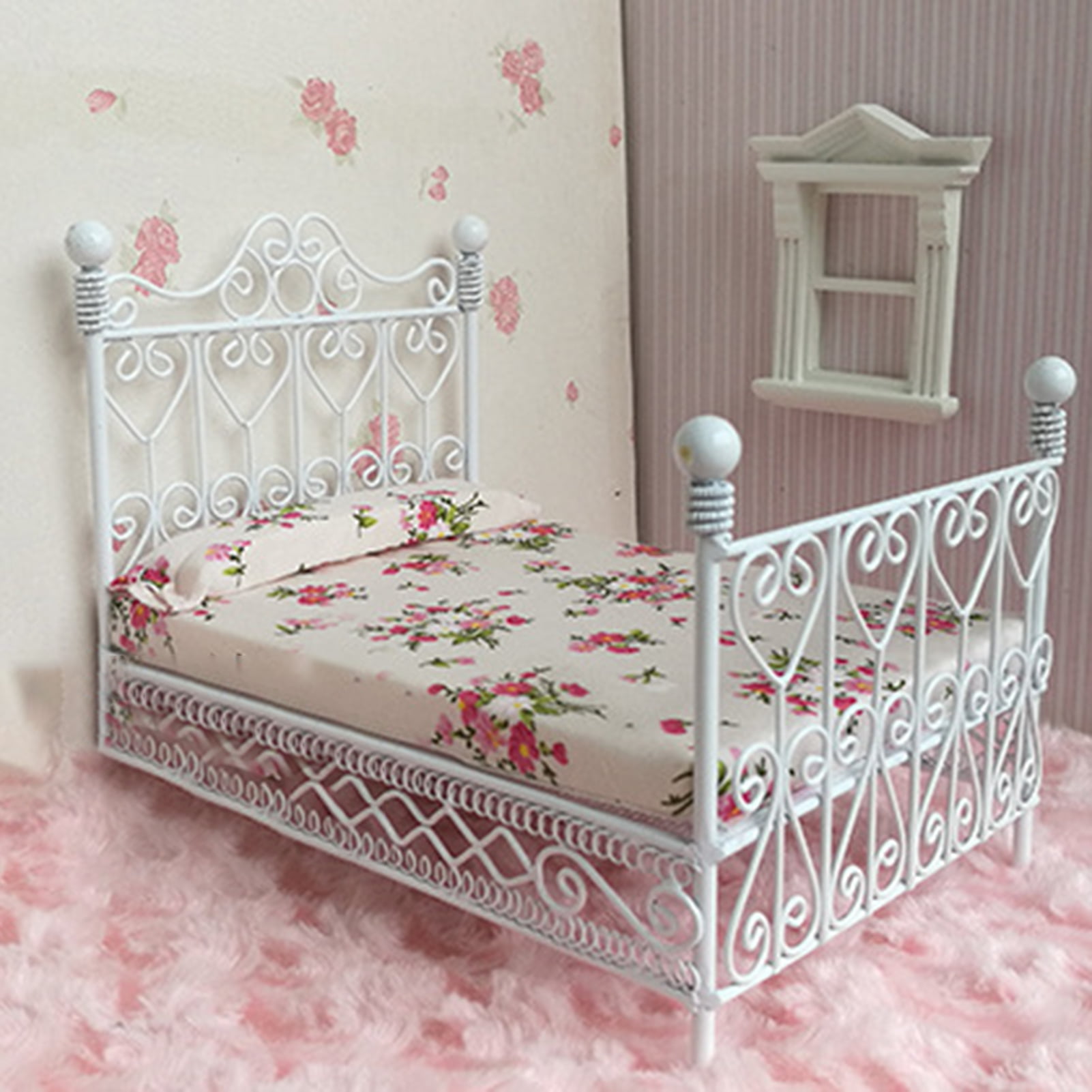 Dollhouse Miniature Toys Pretend Play Bed European Style Accessories Metal Double Bed Props Supplies Doll House Accessories and Furniture for Room Scene Black