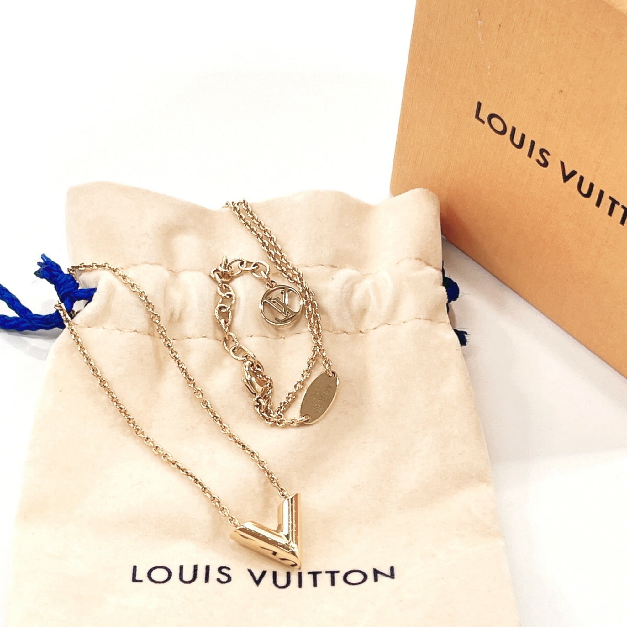 Essential V Necklace S00 - Fashion Jewellery | LOUIS VUITTON