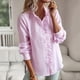 thumbnail image 5 of Blusa de mujer con estampado de rayas y cuello en V: camisa holgada de manga larga, versátil para ocasiones informales o de trabajo, 5 of 7