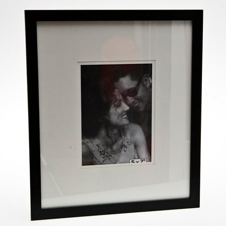 - 11 x 14 Autograph Photo Frame