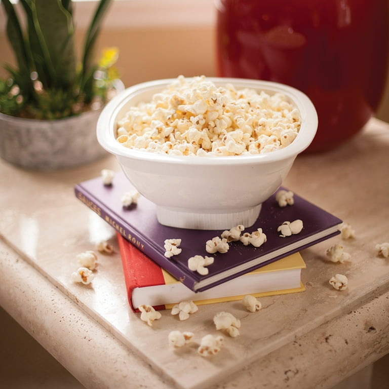 W&P Popper Popcorn Bowl Review: This Microwave Popcorn Popper Bowl Changed  My Snack Game in 2022