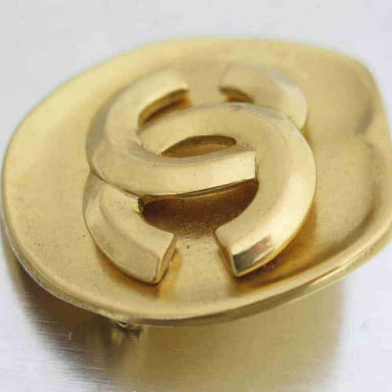 Chanel - Authenticated CC Pins - Metal Gold for Women, Very Good Condition